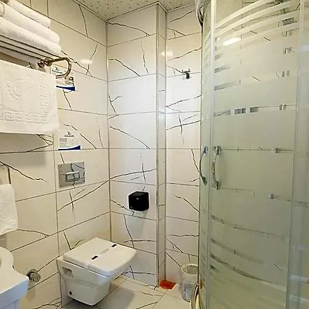 Deniz Istanbul Hotel 3*